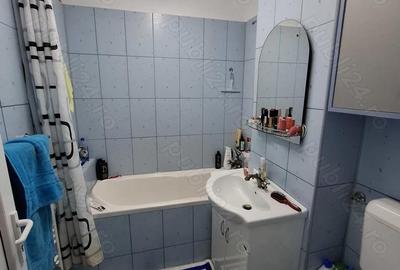Apartament cu 4 camere decomandat în Govândari - 4