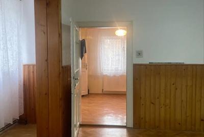 Casă cu 5 camere cu Teren 508 Mp în Central