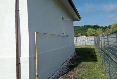 Casă cu 3 camere cu Teren 600 Mp în Vulcan