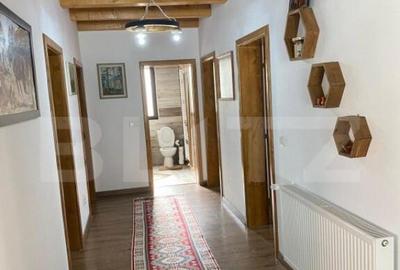 Casa de vanzare in Colibi?a, aproape de lac - 10