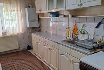 Apartament cu 3 camere decomandat în Carpați 2 - 4