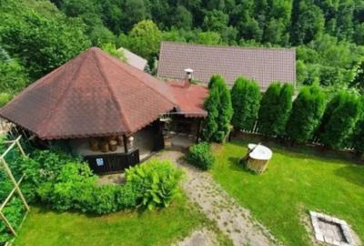 Casă cu 4 camere cu Teren 800 Mp în Central - 11