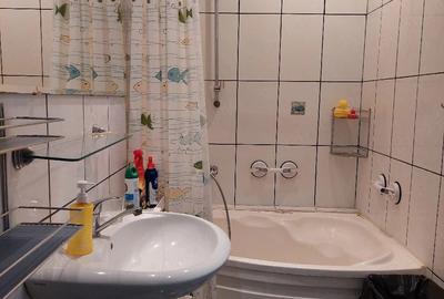 Apartament cu 3 camere semidecomandat în Central - 6