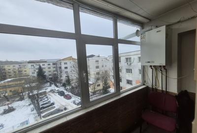 Apartament cu 3 camere decomandat în Păcurari - 3