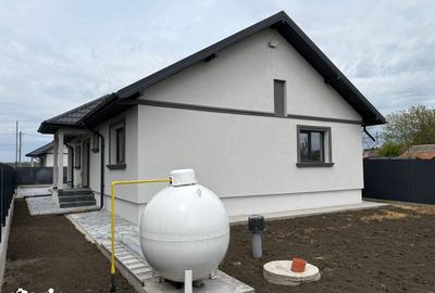Casă cu 4 camere cu Teren 445 Mp în Poșta Câlnău - 6