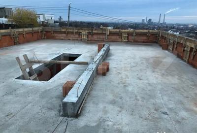 Casă cu 5 camere cu Teren 766 Mp în Central - 10