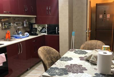 Apartament cu 3 camere decomandat în Rahova - 3
