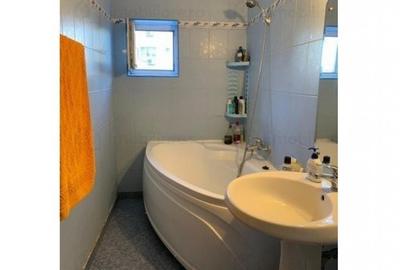 Apartament cu 3 camere decomandat în Vitan - 11