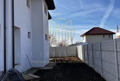 Duplex cu 5 camere cu Canalizare în Central - 1