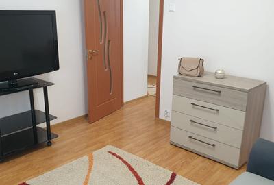 Apartament  2 camere etaj 1,zona centrala - 10
