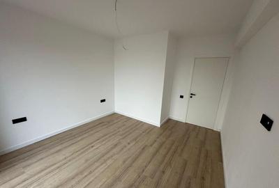 Apartament cu 3 camere decomandat în Titan - 1