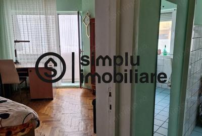 Garsonieră decomandată în 1 Mai - 4