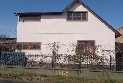 Casă cu 2 camere cu Teren 500 Mp în Bretea Mureșană - 4