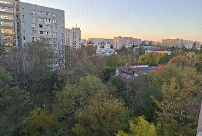 Direct proprietar Garsoniera Titan - 3