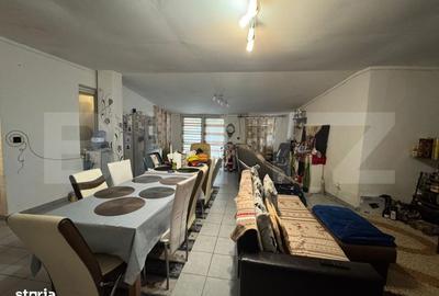 Casă cu 5 camere cu Teren 700 Mp în Central - 1