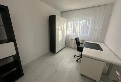 Apartament cu 3 camere decomandat în Tineretului - 7