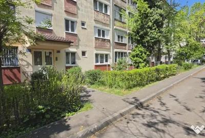 Apartament cu 3 camere decomandat în Sud - 6
