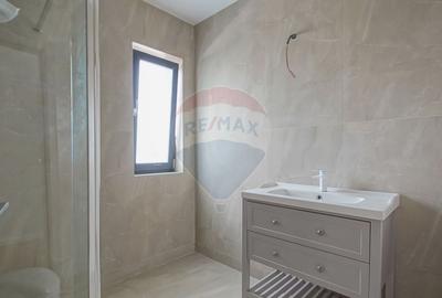 Casă cu 4 camere cu Teren 560 Mp în Stupini - 14