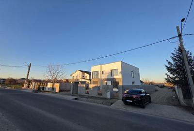 Teren de 500 mp, în Ștefăneștii de Jos - 1