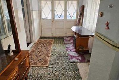 Casă cu 3 camere cu Teren 70 Mp în Central - 2