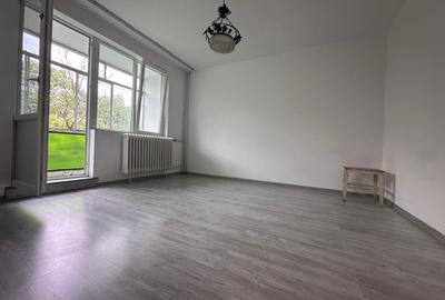 Apartament cu 3 camere decomandat în Drumul Taberei - 3