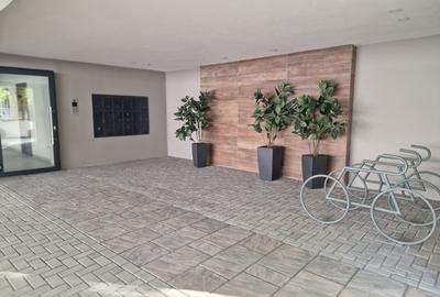 Bucurestii Noi,clădire Boutique nemobilat,bucataria utilată 550 euro plus TVA Bucurestii Noi,clădire Boutique nemobilat,bucataria utilată 550 euro plus TVA - 11