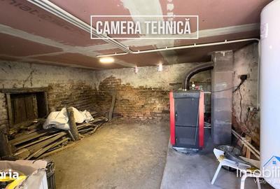 Casă cu 4 camere cu Teren 2700 Mp în Central - 7