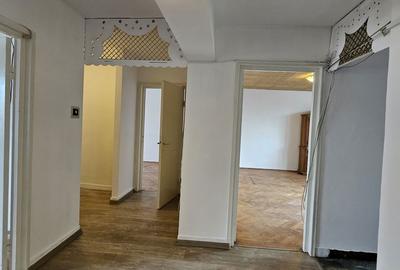 Apartament cu 3 camere decomandat în Cantemir - 8