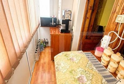 Apartament cu 2 camere semidecomandat în Rovine - 1