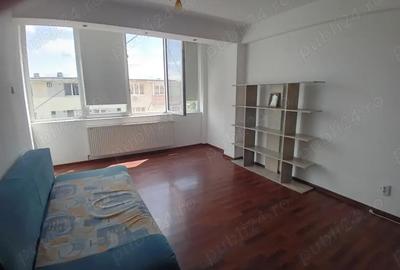 Garsonieră decomandată în Central - 7