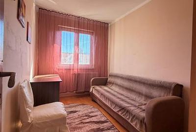Apartament cu 3 camere semidecomandat, mobilat în Florilor - 6