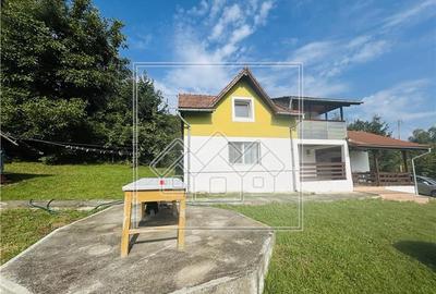 Casa de vanzare in Sibiu - teren mare de 900 mp - zona linistita - 2