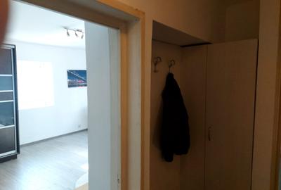 Garsonieră decomandată în P-ța Unirii - 2