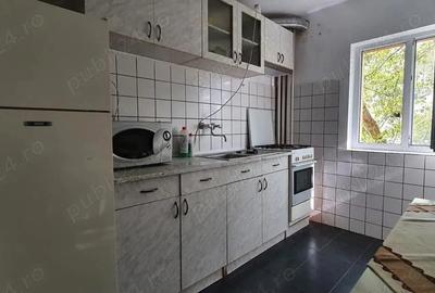 Inchiriez apartament 2 c - 2