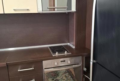 Apartament cu 2 camere decomandat în Ozana