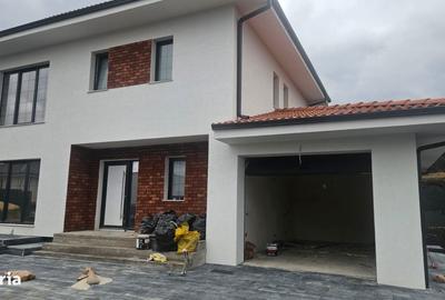 Casă cu 4 camere cu Teren 500 Mp în Merghindeal - 4