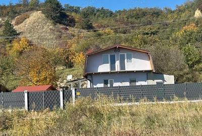 Casă cu 3 camere în Central - 9