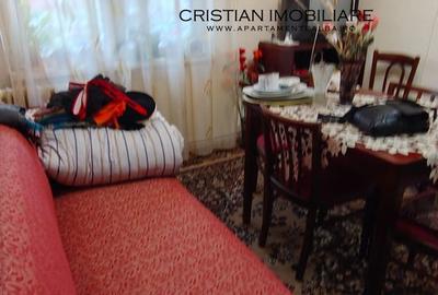 Apartament cu 3 camere semidecomandat în Cetate - 4
