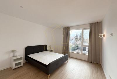 Duplex cu 4 camere cu Canalizare în Central - 9