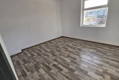 Casă cu 3 camere în Central - 6