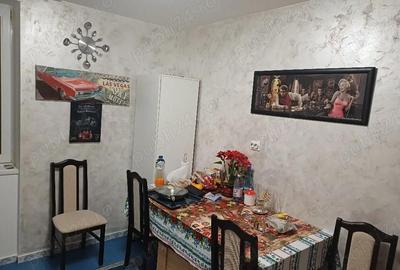 Apartament cu 4 camere decomandat în Central - 9