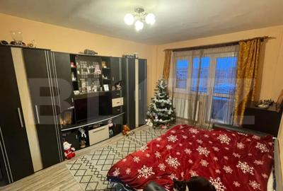 Apartament cu 3 camere decomandat, mobilat în Central