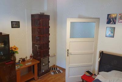 Vand casa cu etaj - 2