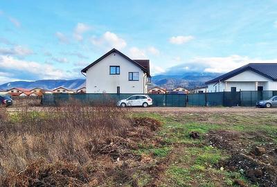 Vând teren comuna Cristian jud Brașov 714 metri patrați preț 78.000 E - 4