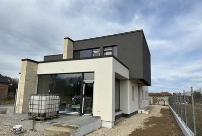 Casa 4 Camere Cartierul Stupini - 16