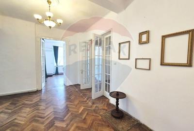 Casă cu 5 camere cu Teren 250 Mp în Tineretului - 8