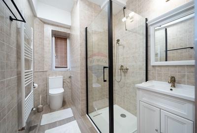 Apartament cu 2 camere semidecomandat, mobilat în Tractorul - 13