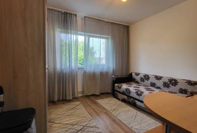 Apartament cu 3 camere decomandat în Nicolina - 3