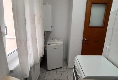 Garsoniera spa?ioasa in Exerci?iu, aproape de Centru - 8