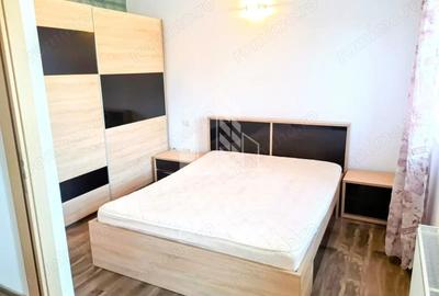 Apartament cu 2 camere decomandat în Girocului